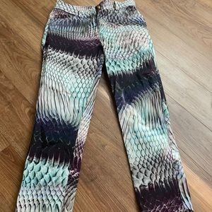 3 quarter length pants very fitted.